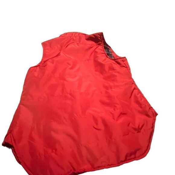 True Craft size medium puffer vest excellent like new Xl dition - Picture 3 of 3